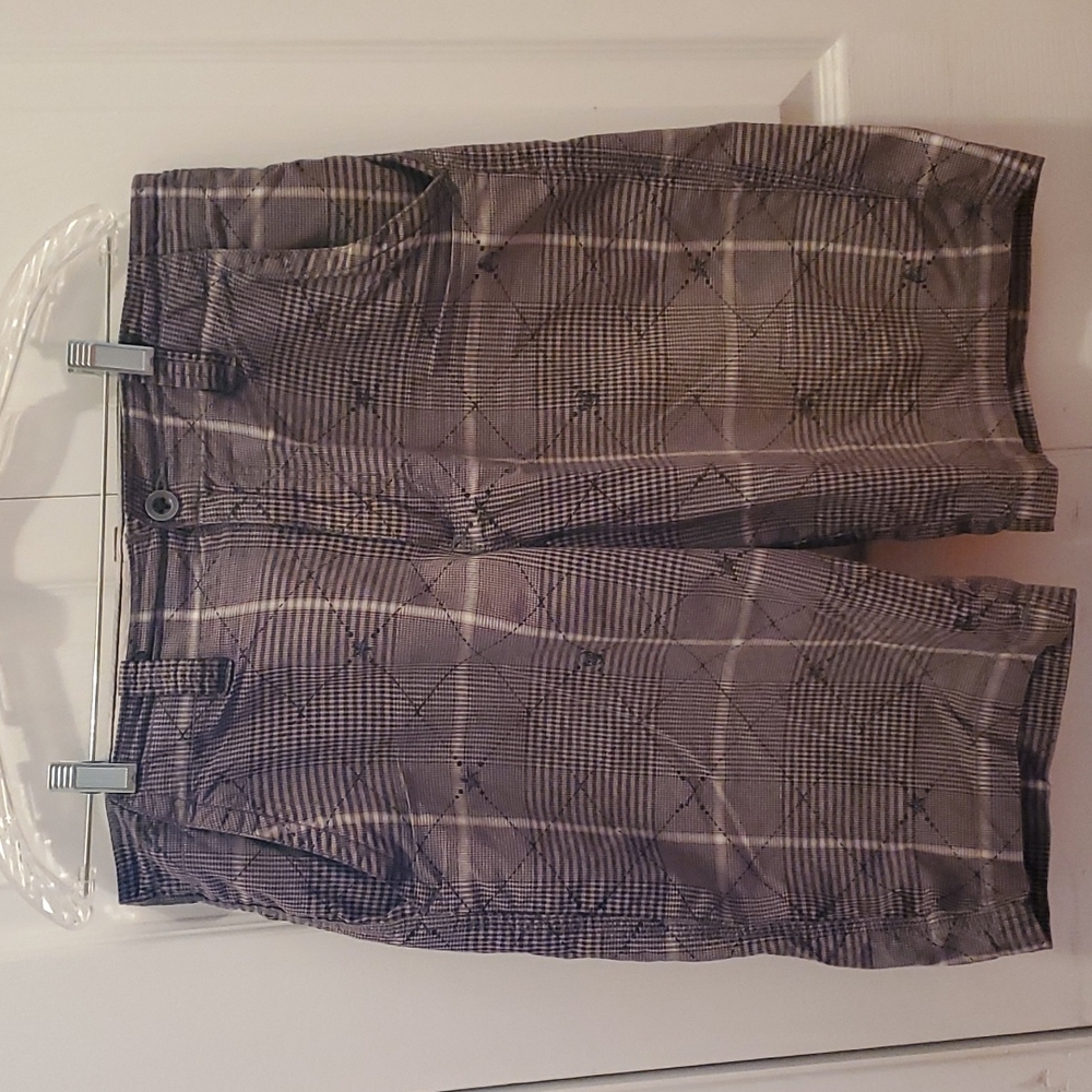 Mens Shorts Grey Plaid Stars and Skulls Pattern Size 32